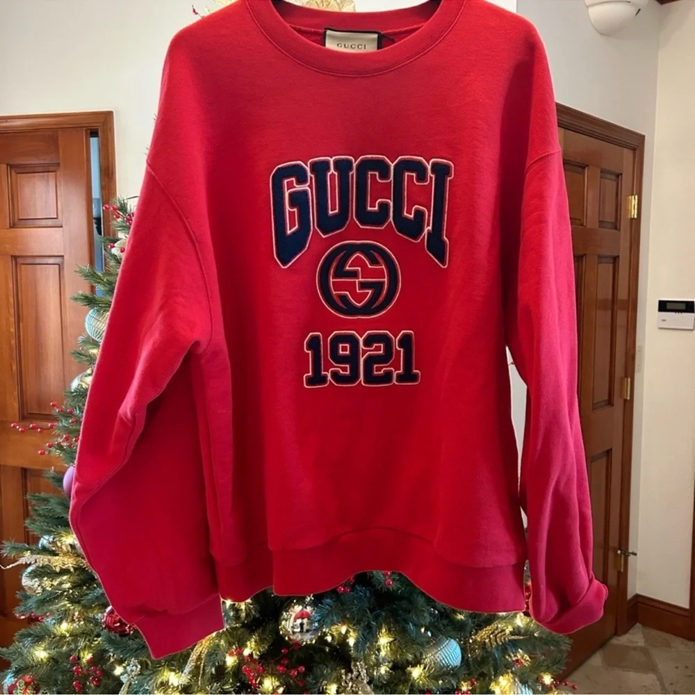 Men’s Gucci logo embroidered cotton jersey sweatshirt, size X L. made in Italy
